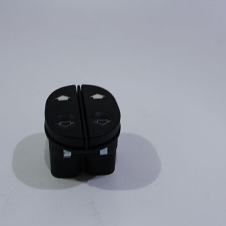 Connect 2002-2008 Ön Sol Cam Düğmesi İthal