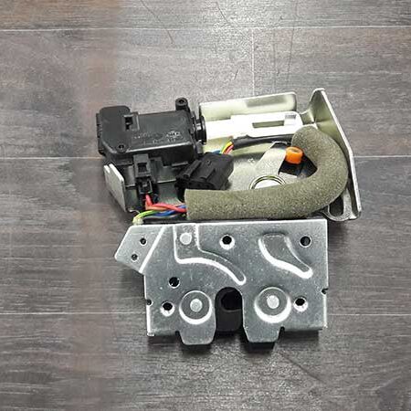 Mondeo Arka Bagaj Kiliti 2001-2007 Orjinal