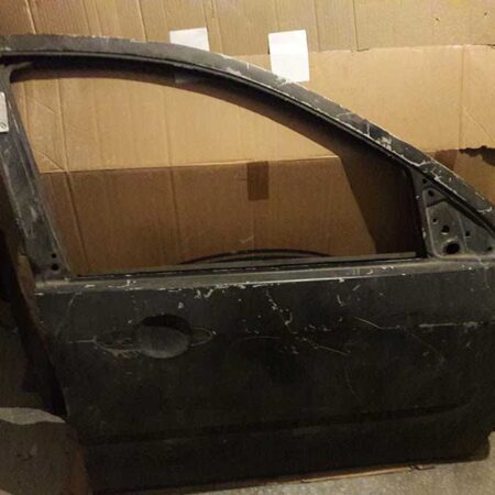 Focus Ön Sağ Kapı 1998-2005 ithal