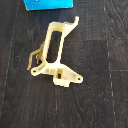 Mondeo Otomatik Vites Kol Alt Yuvası 1993-2001 Orjinal