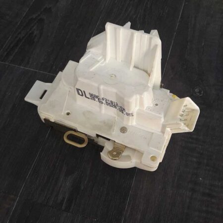 Mondeo Ön Sağ Kapı Kilidi 1993-2001 Orjinal